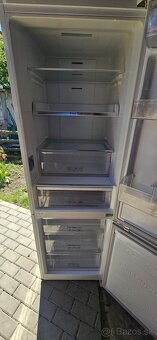 Samsung chladnicka 304l (98l + 191l + 15l) - 2