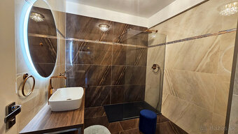 Luxusný nebytový priestor, 2 miestnosti, kúpeľňa a wc, - 2