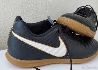 Originál NIKE halovky 42 - 2