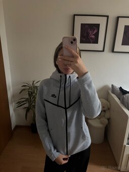 Nike Tech Fleece - 2