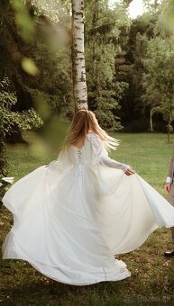 Svadobné šaty v romantickom štýle - 2