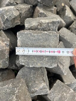 Granitová dlažba – kocky 10×10 cm - 2