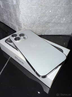 iPhone 15 Pro, 128 GB - 2