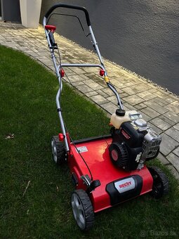 Motorový prevzdušňovač, vertikutator HECHT 5641 - 2