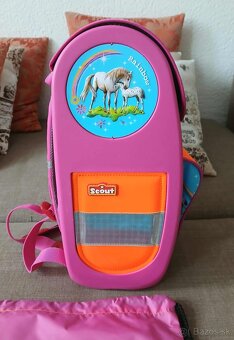 Kvalitná školská taška značky Scout - 2