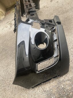 Suzuki Vitara III lift 18- predny naraznik - 2