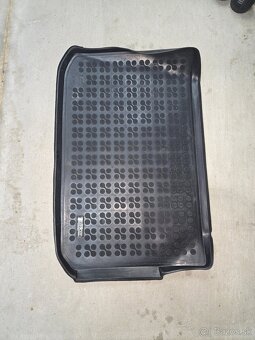 Guma do kufra Renault captur 2024 - 2