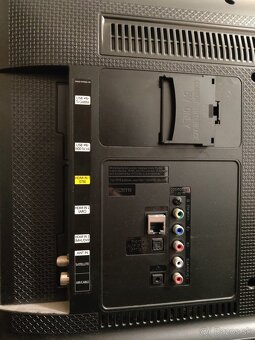 Samsung televízor UE32J5572SU - 2