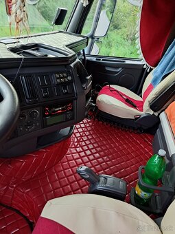 VOLVO  Koberec eko-koža,stolík eko-koža - 2