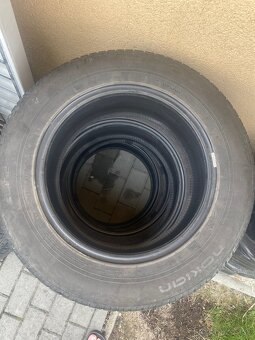 Predám letnú sadu pneumatík 195/65 R15 - 2