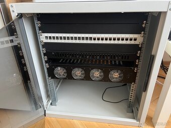 12U Rack Legrand + prislusenstvo - 2