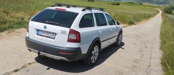 Škoda Octavia scout - 2