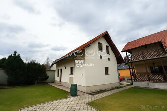 Rodinný dom v Strečne s terasou a záhradou - 390 m2 - 2