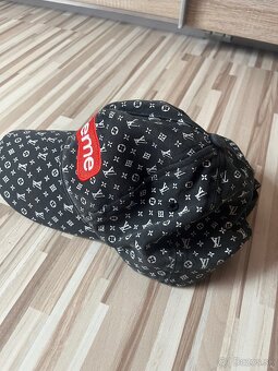 Supreme x Lv šiltovka - 2