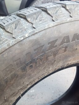 245/70 R16 107 S Bridgestone zima - 2