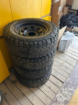 Sada kol 245/70/16R roztec 16x7 - 2