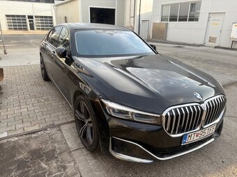 BMW 740XD - 2