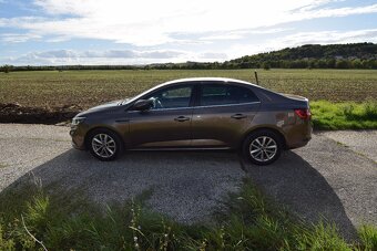 Renault Megane Grand Coupe TCe 115 GPF (85kW), benzín - 2