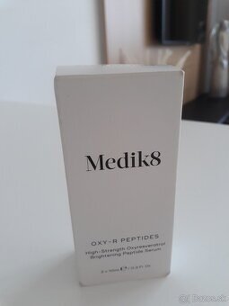 Predám make up chanel a sérum medik - 2