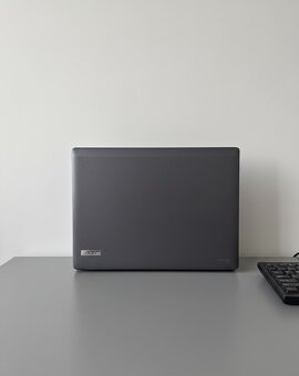 💻 Acer TravelMate - 2