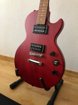 Predám gitaru, kombo, stojan a púzdro - 2