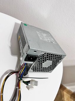 Predám použitý zdroj do počítača HP model HP-D2402E0 - 2
