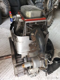 BRIGGS & STRATTON - 2