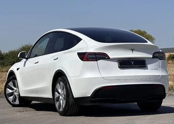 Tesla Model Y 2023 - 2