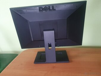 Dell 2210f - 2