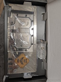Vodný blok - backplate pre Rtx 3090 a rtx 3080 - 2