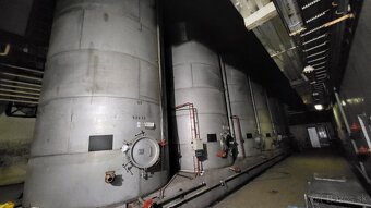 Stojatá nerezová nádoba 41.500 L - 2