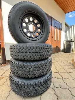 Suzuki Samurai, plechové disky 5x139,7 + pneu - 2
