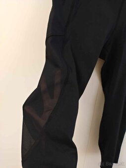 Dámske športové čierne ¾ legíny (Forever 21) - 2