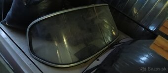 Škoda 1000MB zadné okno - 2