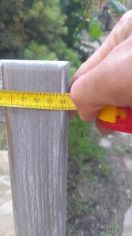 Zrkadlo 40eur, stolička 25eur, chlebníky 15eur/kus - 2