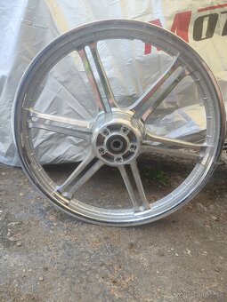 HARLEY DAVIDSON PREDNE KOLESO 21X2,5 - 2