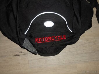 Predam malo pouzivany moto ruksak za super cenu len 20 euro. - 2