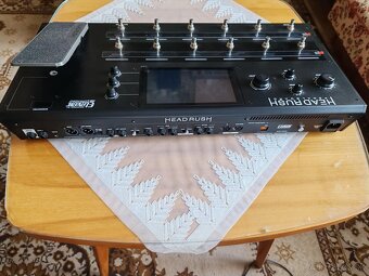 Headrush pedalboard gitarový multiefekt - 2