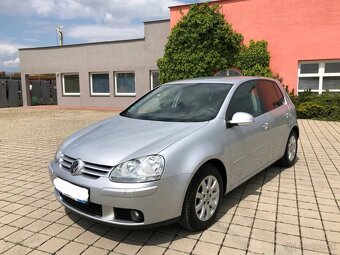 Volkswagen Golf 5 1.4 59kw benzín - 2