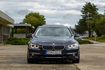 BMW 328i F30 Luxury Line - 2