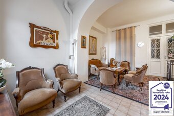 2 izbový byt v centre mesta v historickom objekte, Košice, H - 2