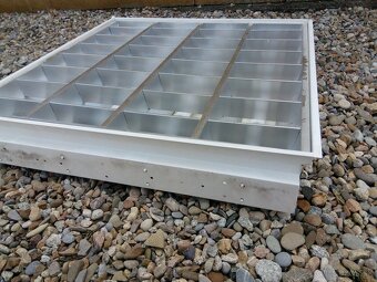 Kazetové neónové svietidla. - 2