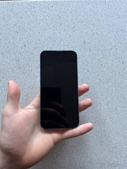 iPhone 14 128gb - v modrej farbe - 2