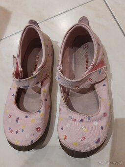 Sandálky Vertbaudet (barefoot) - 2