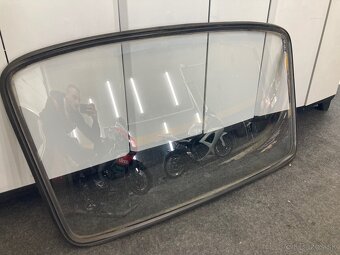 Zadné sklo škoda 120 - 2