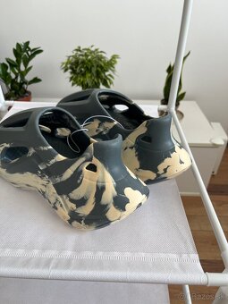 Štýlové topánky v štýle Yeezy Foam Runner – nové - 2