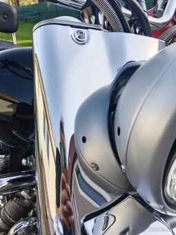 Suzuki Intruder 1500 - 2