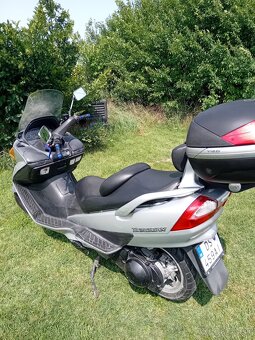 Predám skúter Suzuki Burgman 400 - 2