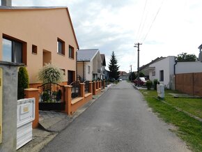 Na predaj dom s rozľahlým pozemkom 11arov - 2