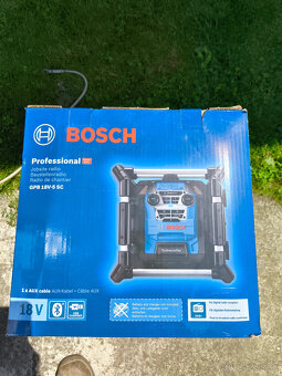 Predám stavebné rádio Bosch 18V - 2